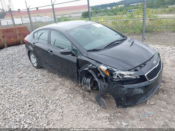 2017 KIA FORTE LX