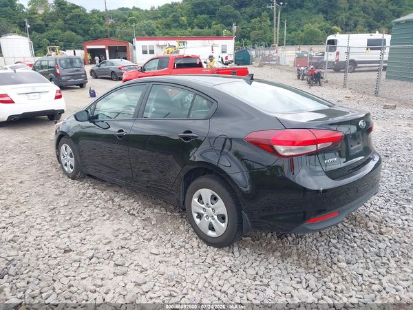 2017 KIA FORTE LX