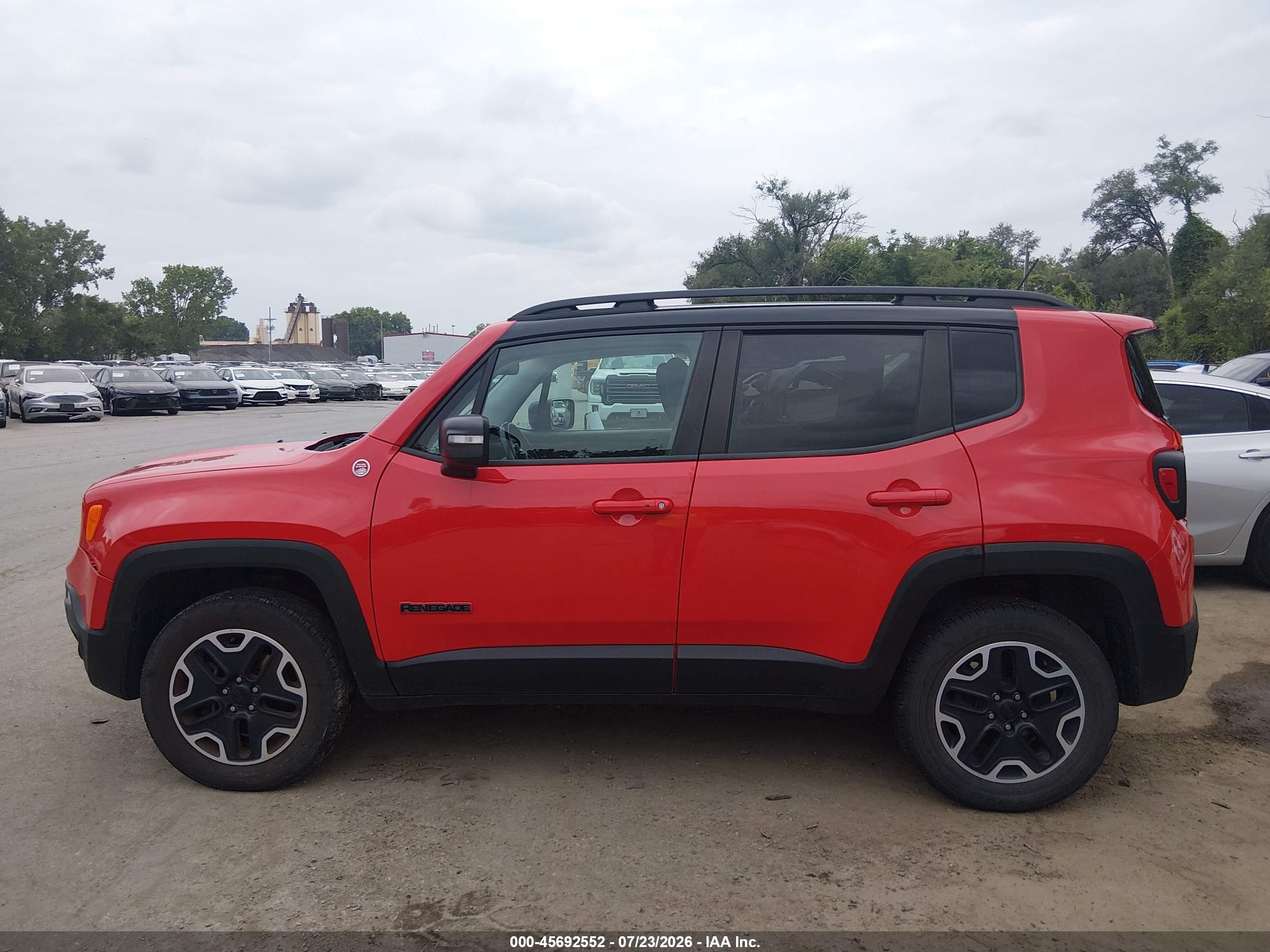 2016 JEEP RENEGADE TRAILHAWK