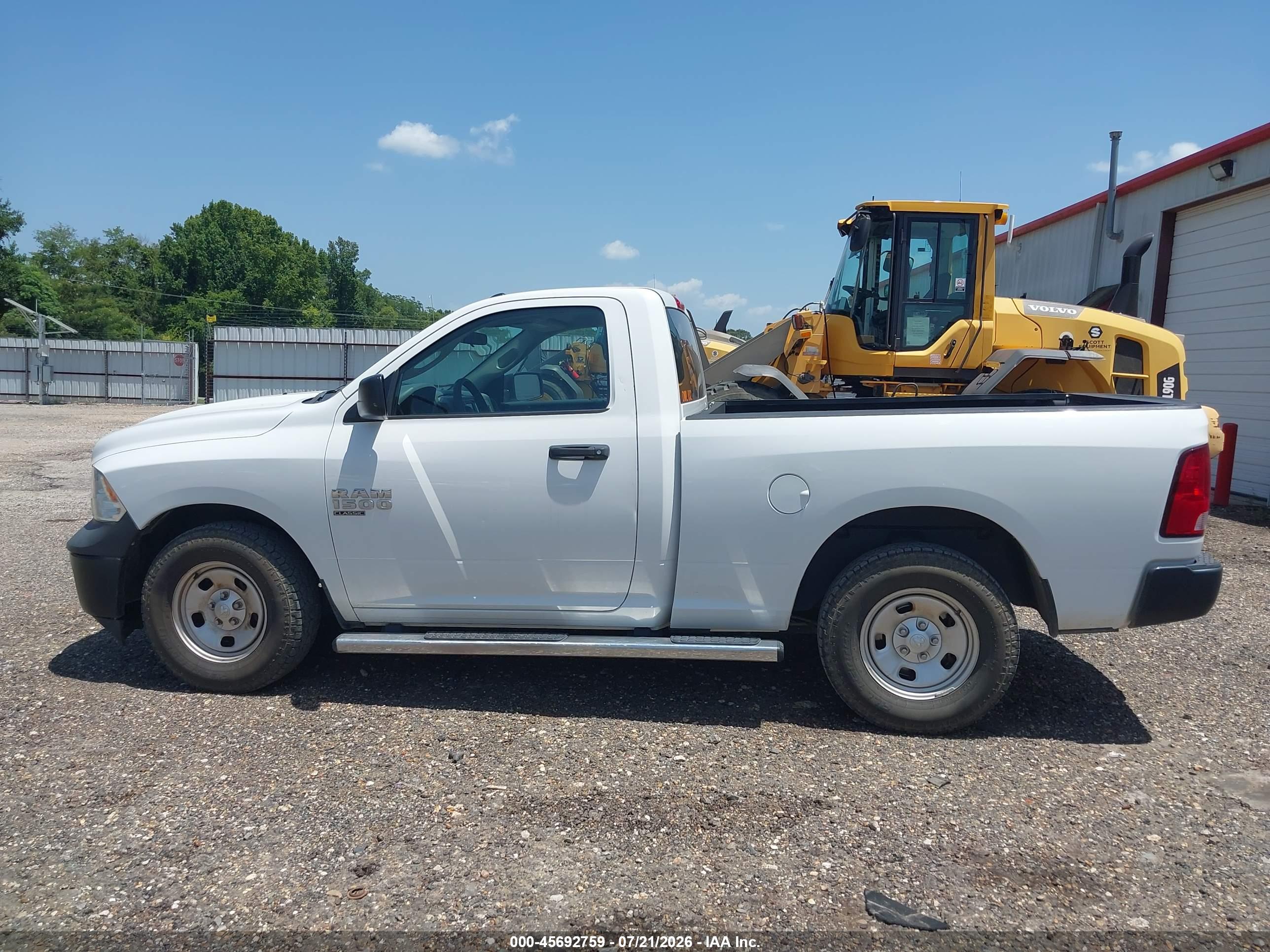 2019 RAM 1500 CLASSIC TRADESMAN  4X2 6'4 BOX