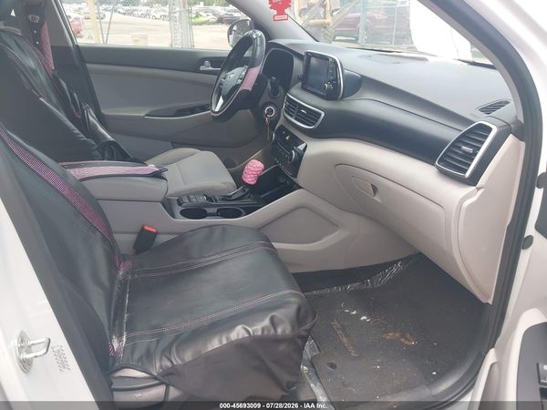 2021 HYUNDAI TUCSON SE