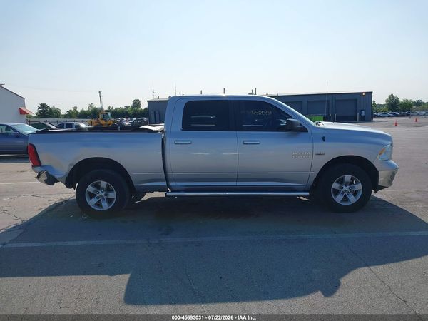 2017 RAM 1500 SLT  4X4 6'4 BOX