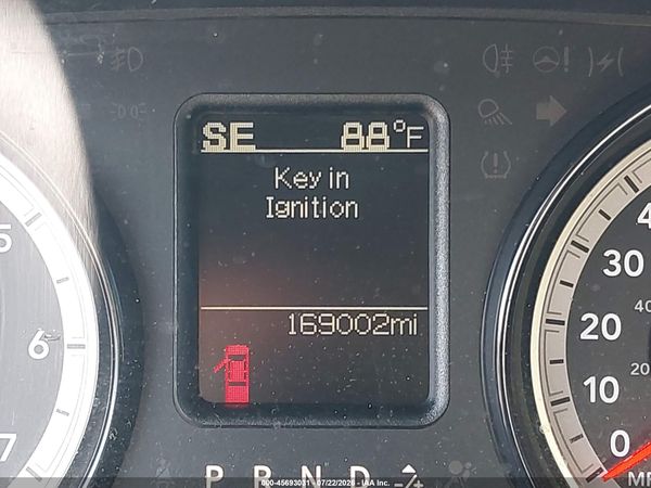 2017 RAM 1500 SLT  4X4 6'4 BOX