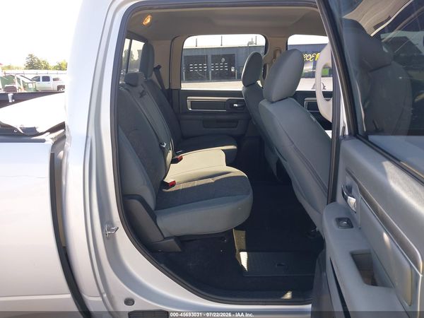 2017 RAM 1500 SLT  4X4 6'4 BOX