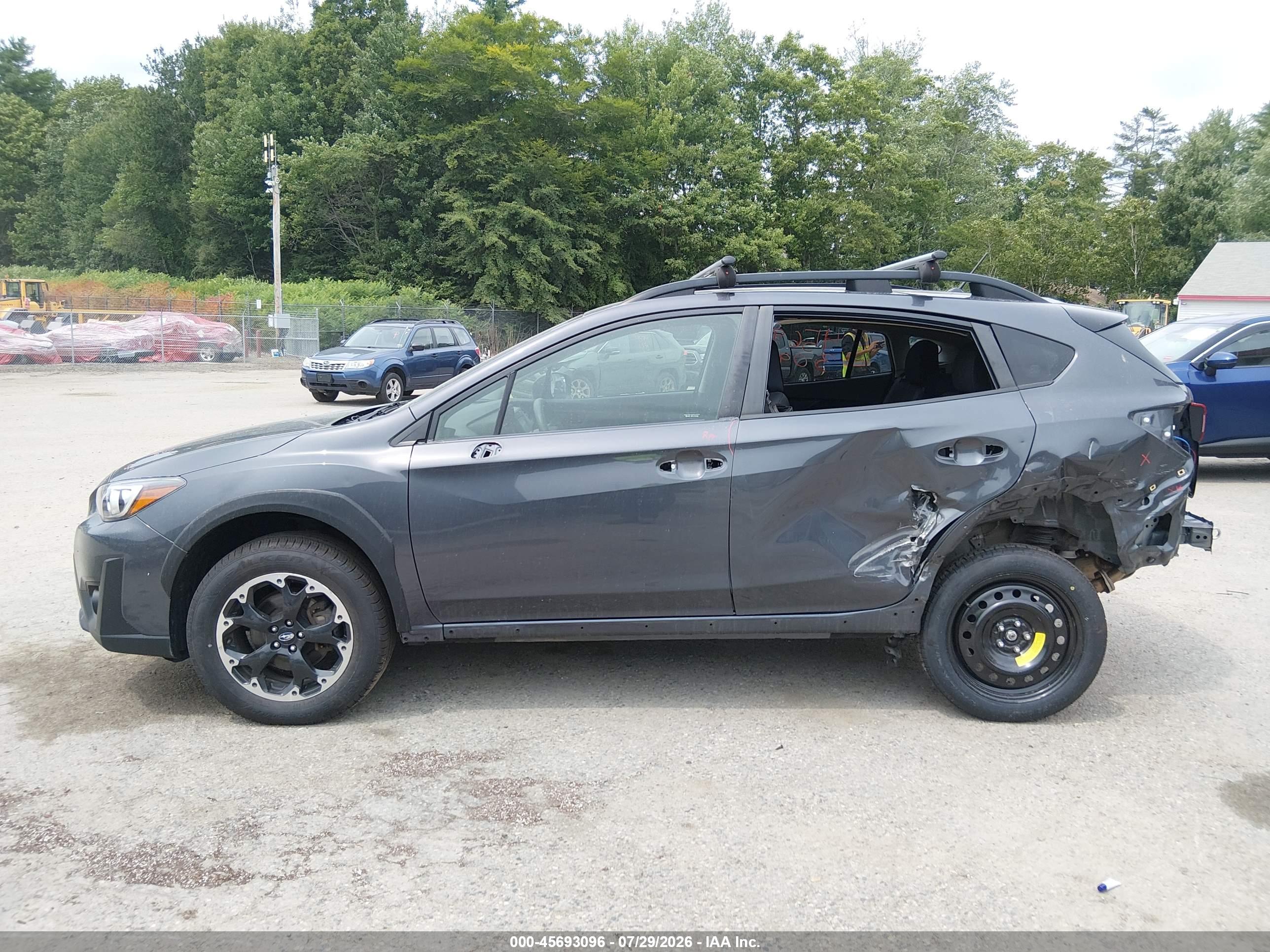 2023 SUBARU CROSSTREK Base