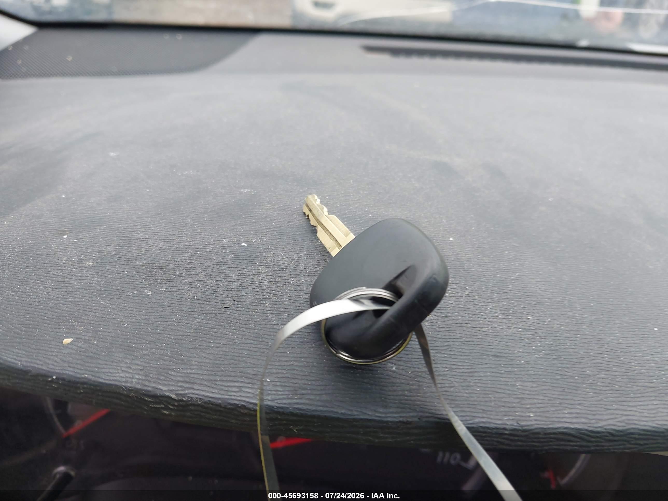 2014 TOYOTA SIENNA LE V6 8 PASSENGER