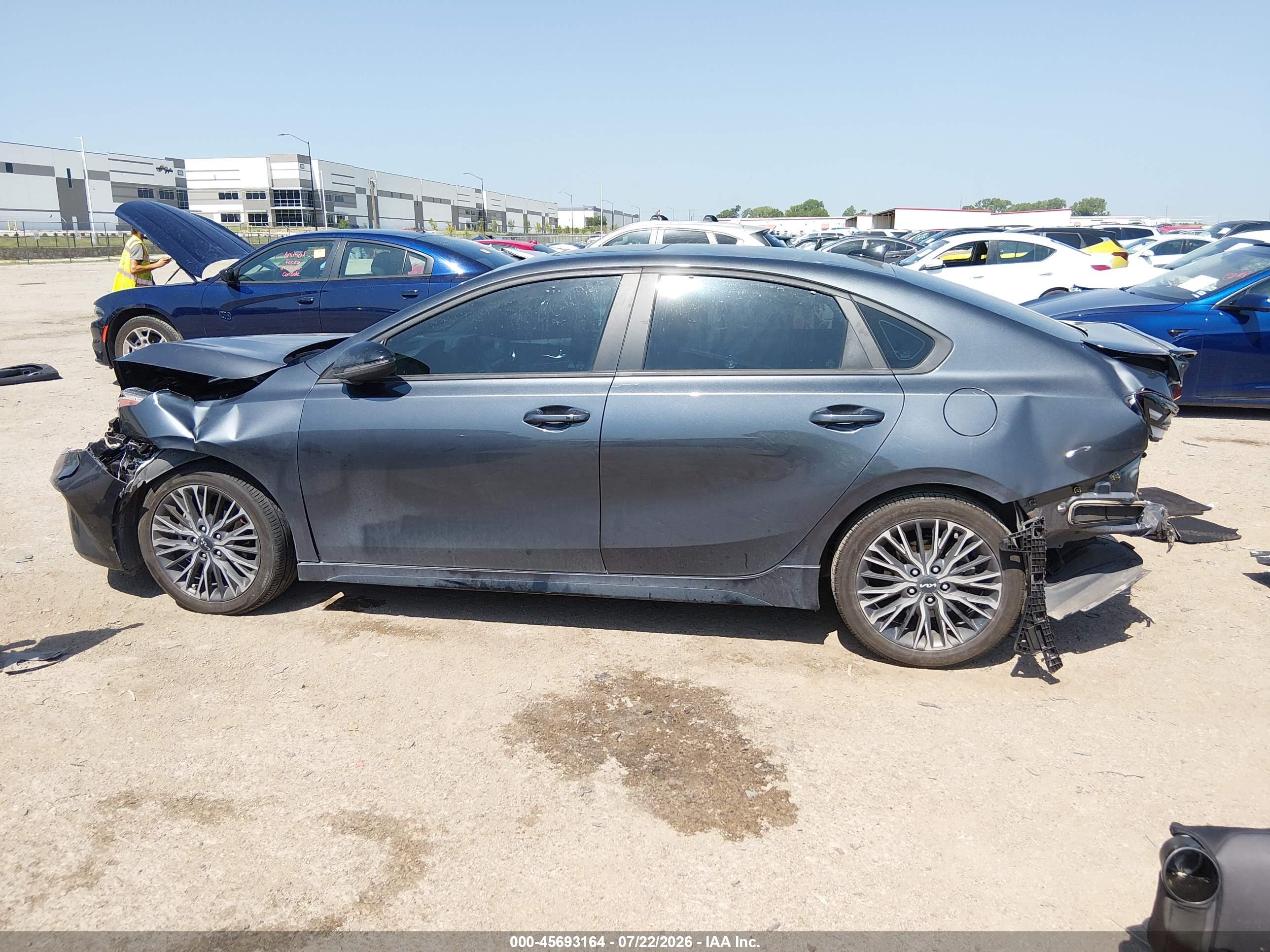 2022 KIA FORTE GT-LINE