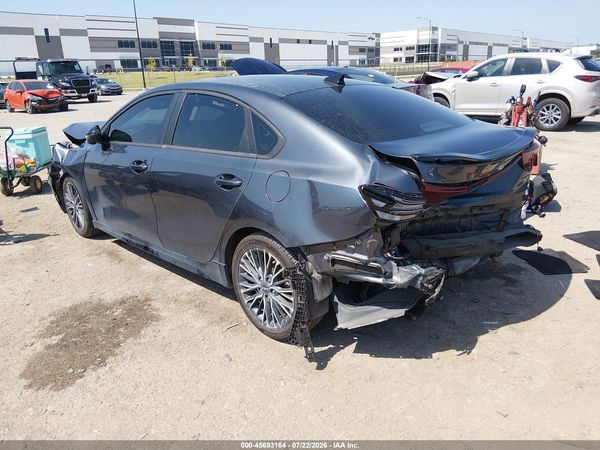 2022 KIA FORTE GT-LINE