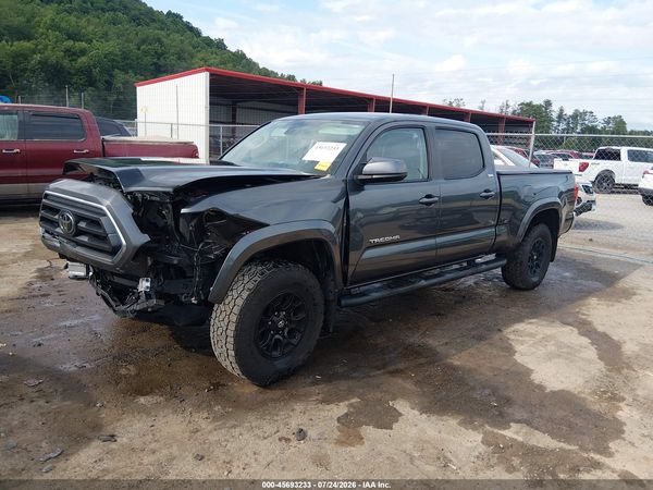 2022 TOYOTA TACOMA SR5 V6