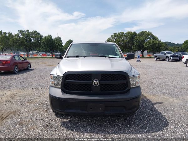 2019 RAM 1500 CLASSIC TRADESMAN  4X2 8' BOX