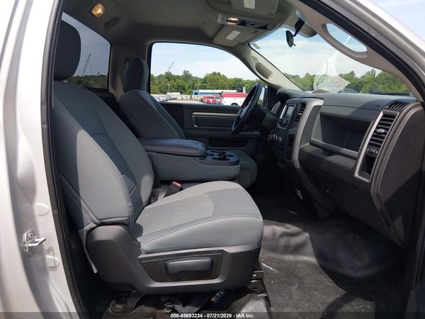 2019 RAM 1500 CLASSIC TRADESMAN  4X2 8' BOX