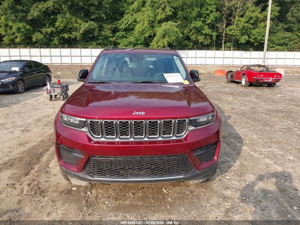 2023 JEEP GRAND CHEROKEE LAREDO 4X2