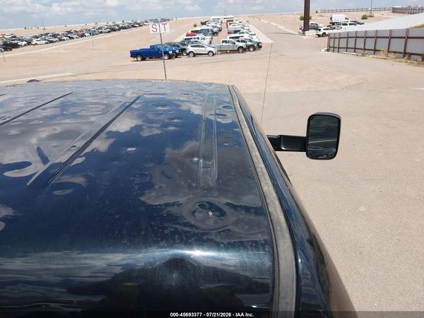 2017 RAM 3500 TRADESMAN  4X4 8' BOX — I72