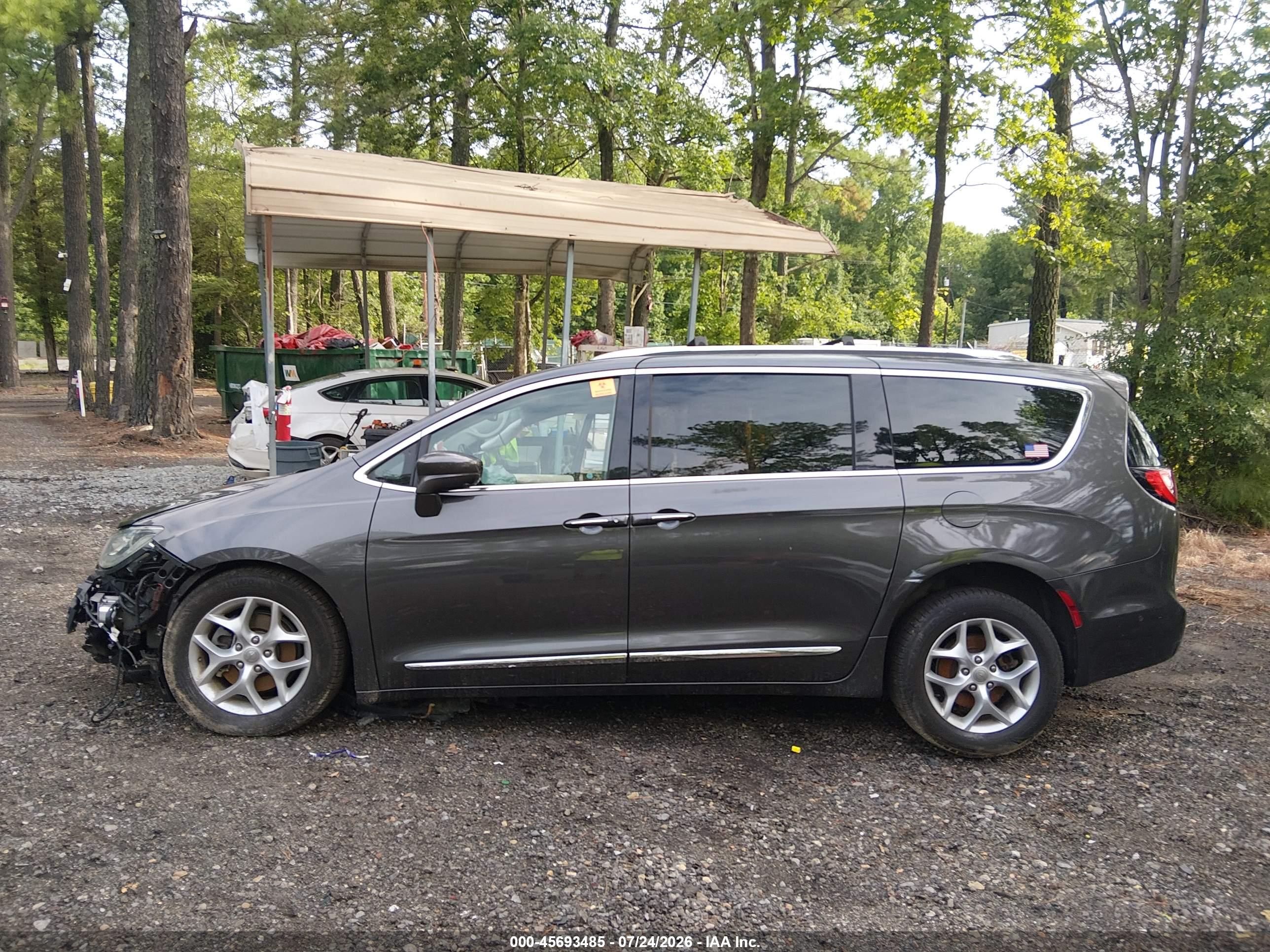 2017 CHRYSLER PACIFICA TOURING-L PLUS
