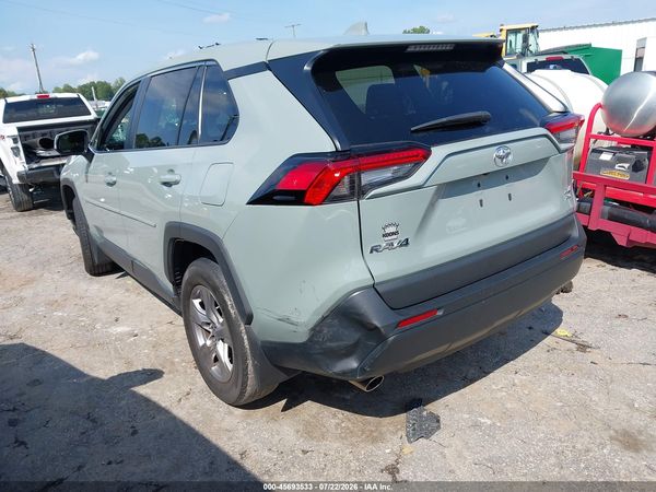 2022 TOYOTA RAV4 XLE