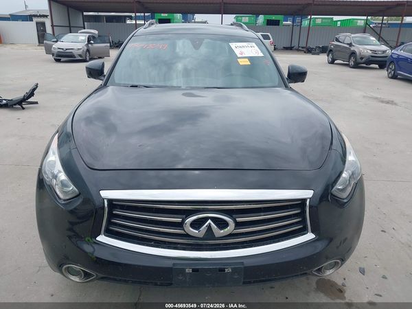 2016 INFINITI QX70