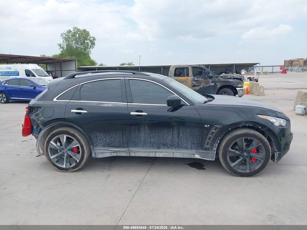2016 INFINITI QX70