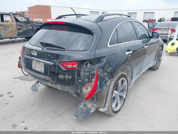 2016 INFINITI QX70