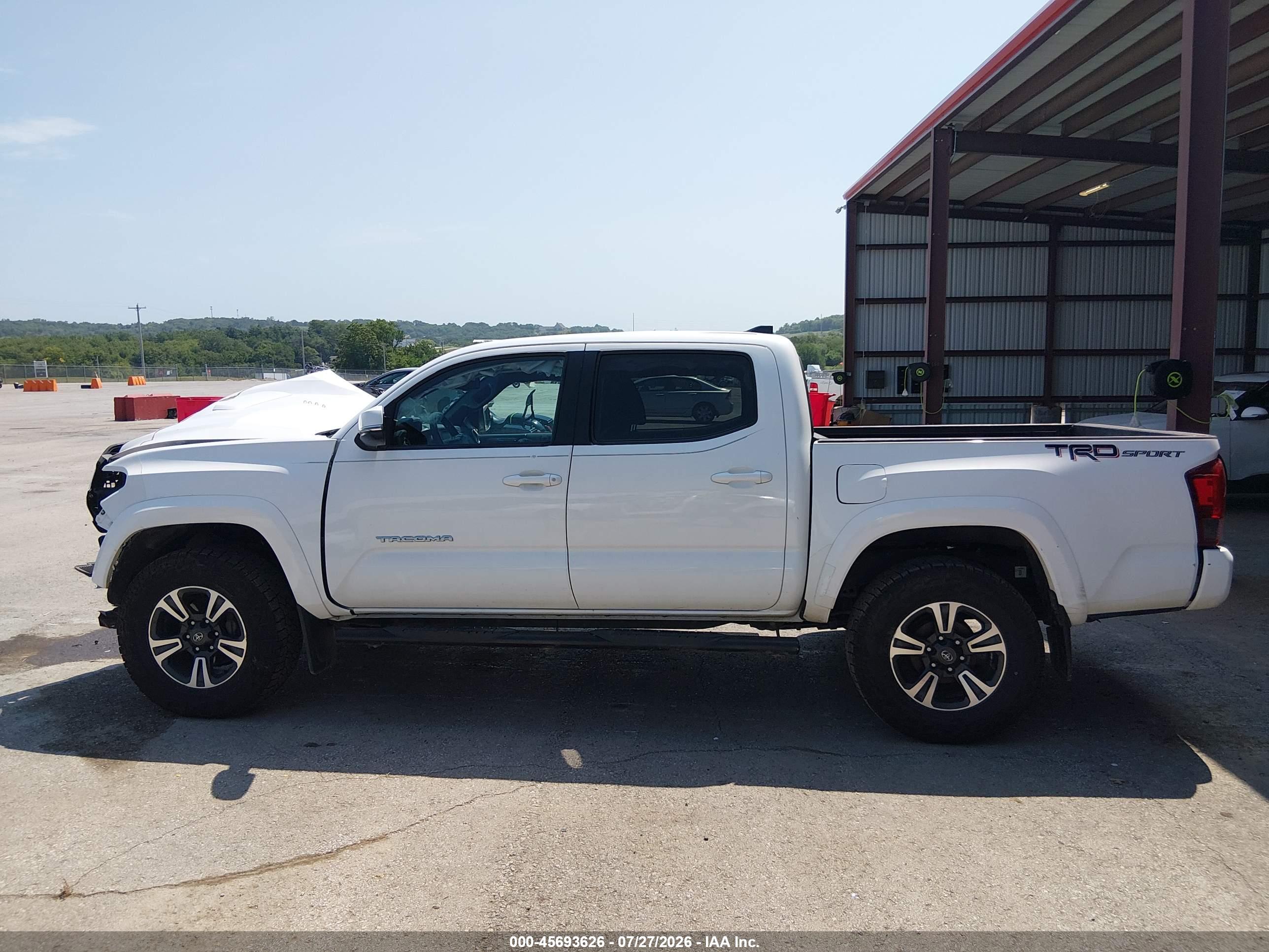 2017 TOYOTA TACOMA TRD SPORT