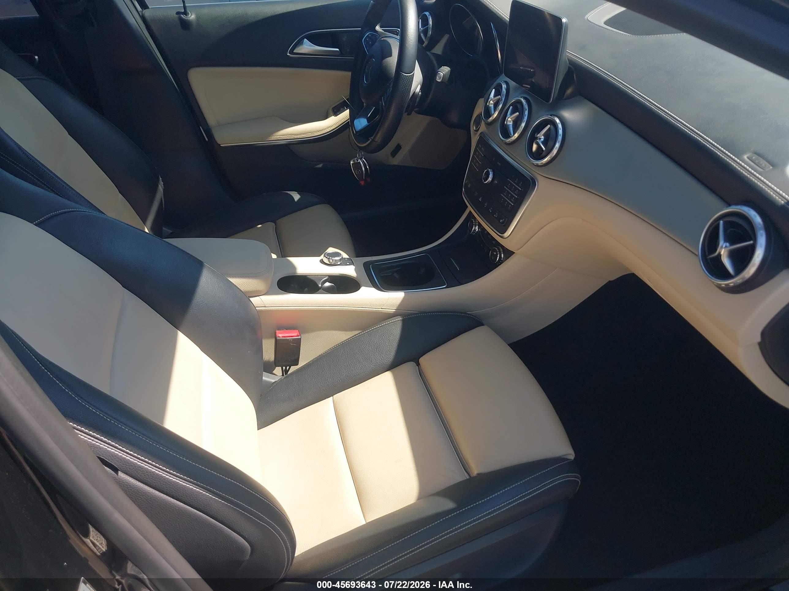 2017 MERCEDES-BENZ GLA 250 4MATIC
