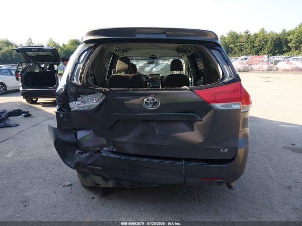 2012 TOYOTA SIENNA LE V6 8 PASSENGER