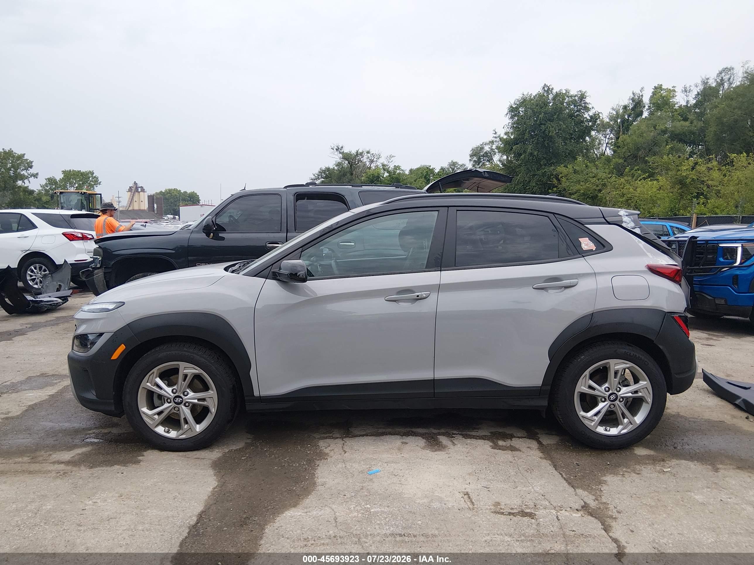 2023 HYUNDAI KONA SEL