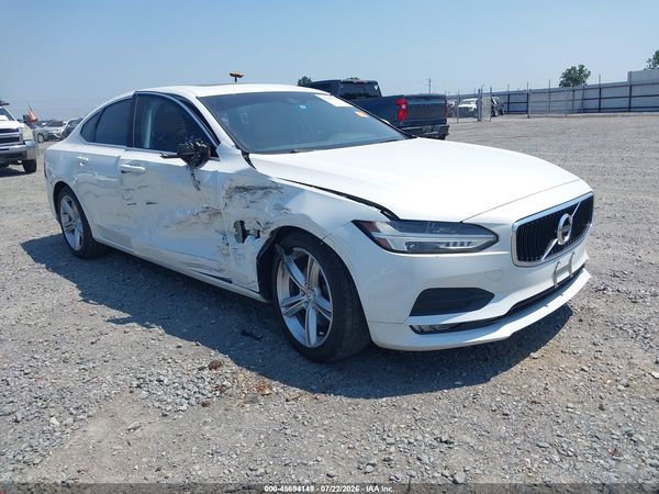 2018 VOLVO S90 T5 MOMENTUM