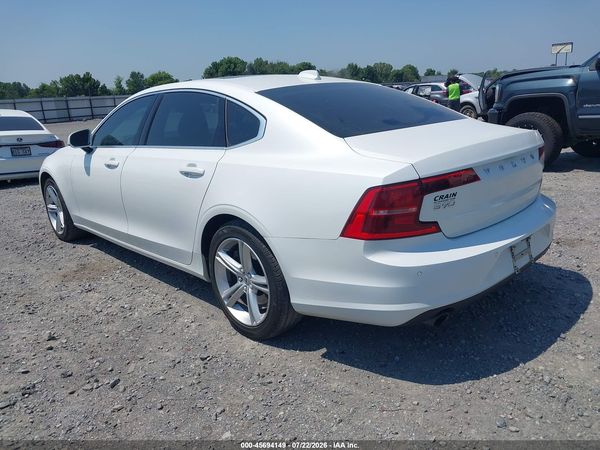 2018 VOLVO S90 T5 MOMENTUM