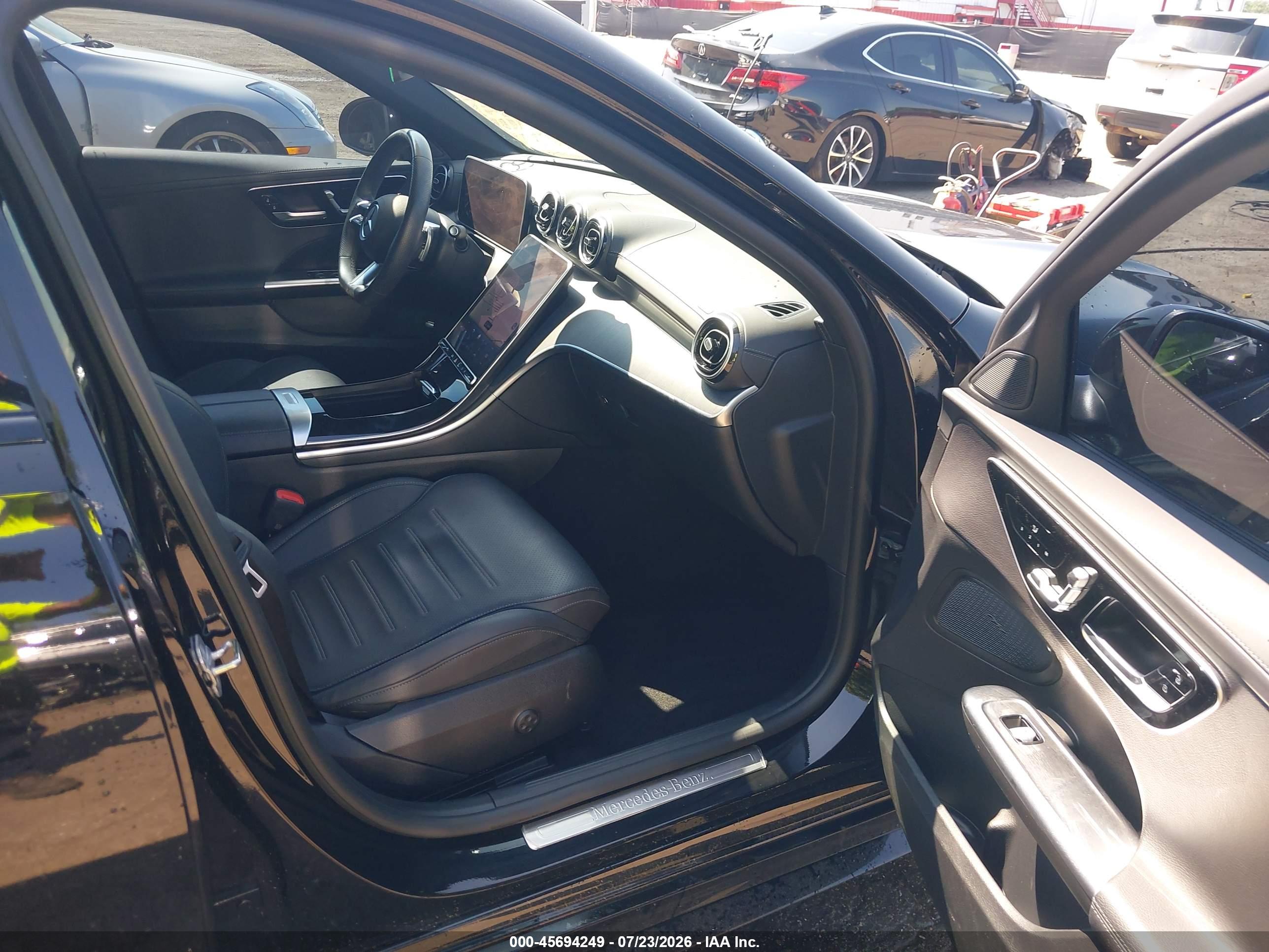 2024 MERCEDES-BENZ C 300