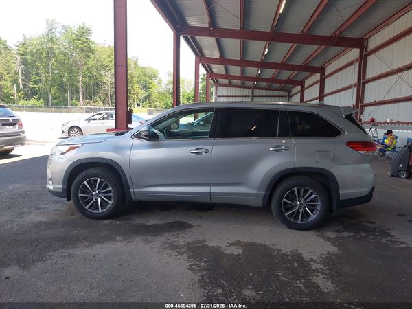2017 TOYOTA HIGHLANDER XLE