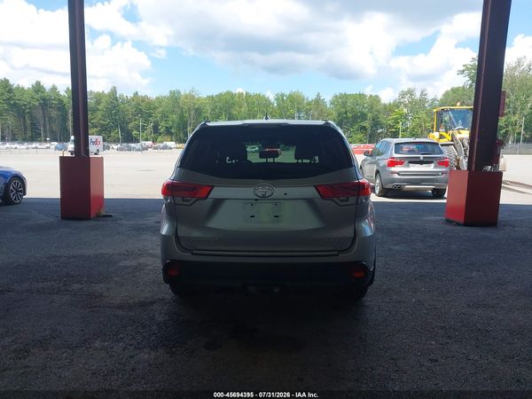 2017 TOYOTA HIGHLANDER XLE