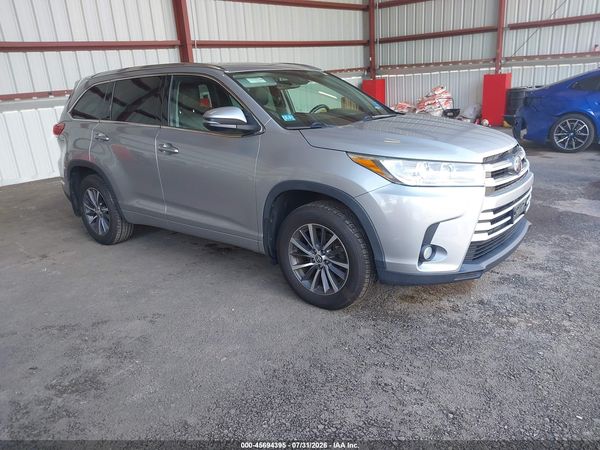 2017 TOYOTA HIGHLANDER XLE