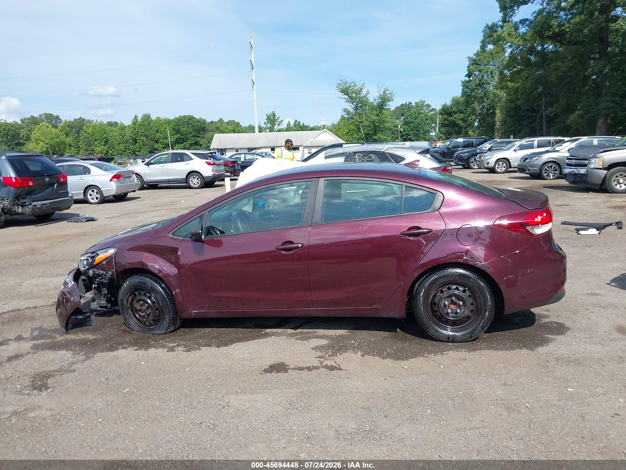 2017 KIA FORTE LX