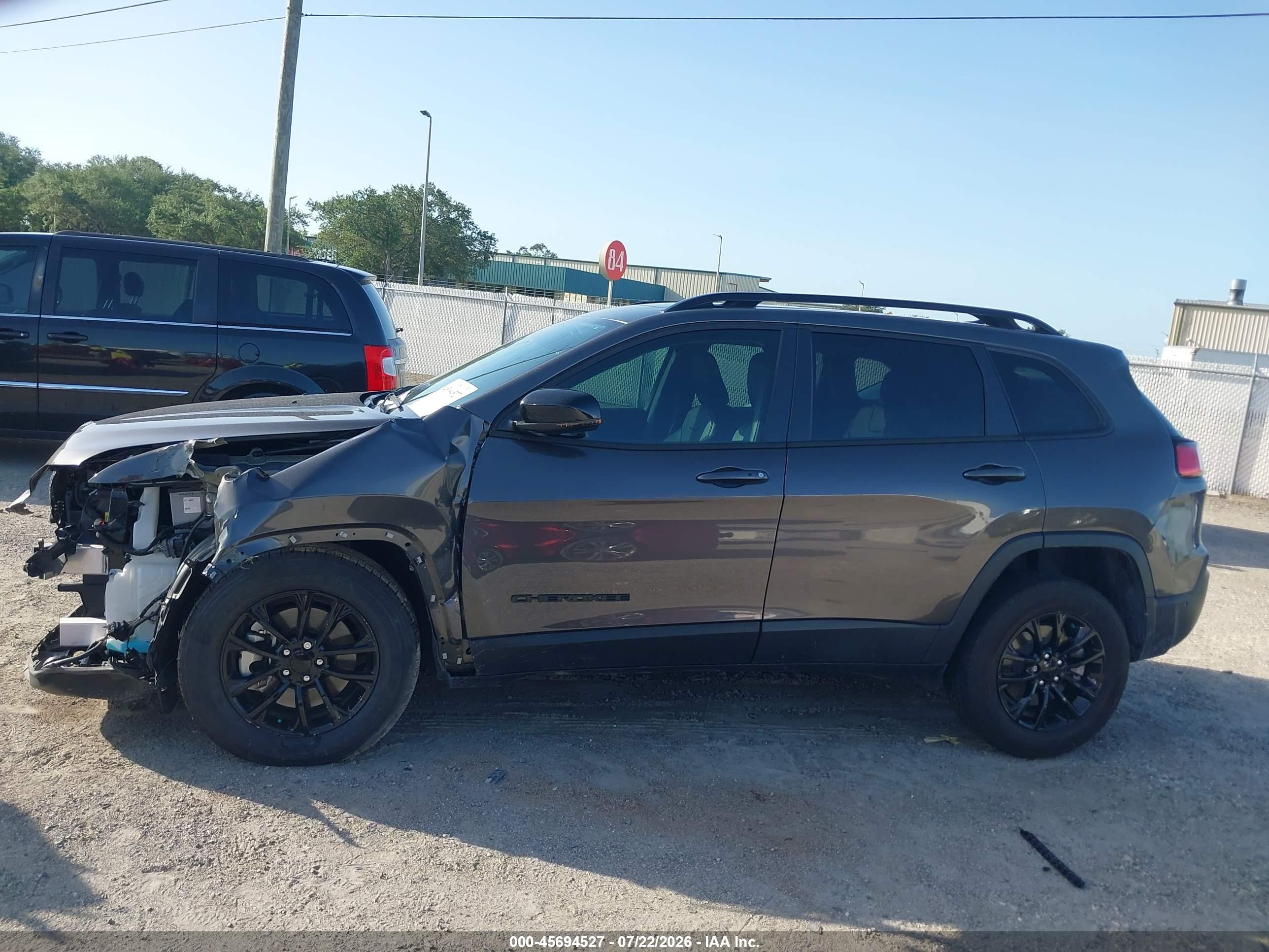 2023 JEEP CHEROKEE ALTITUDE LUX 4X4