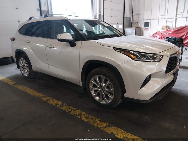 2022 TOYOTA HIGHLANDER LIMITED