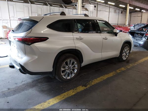 2022 TOYOTA HIGHLANDER LIMITED