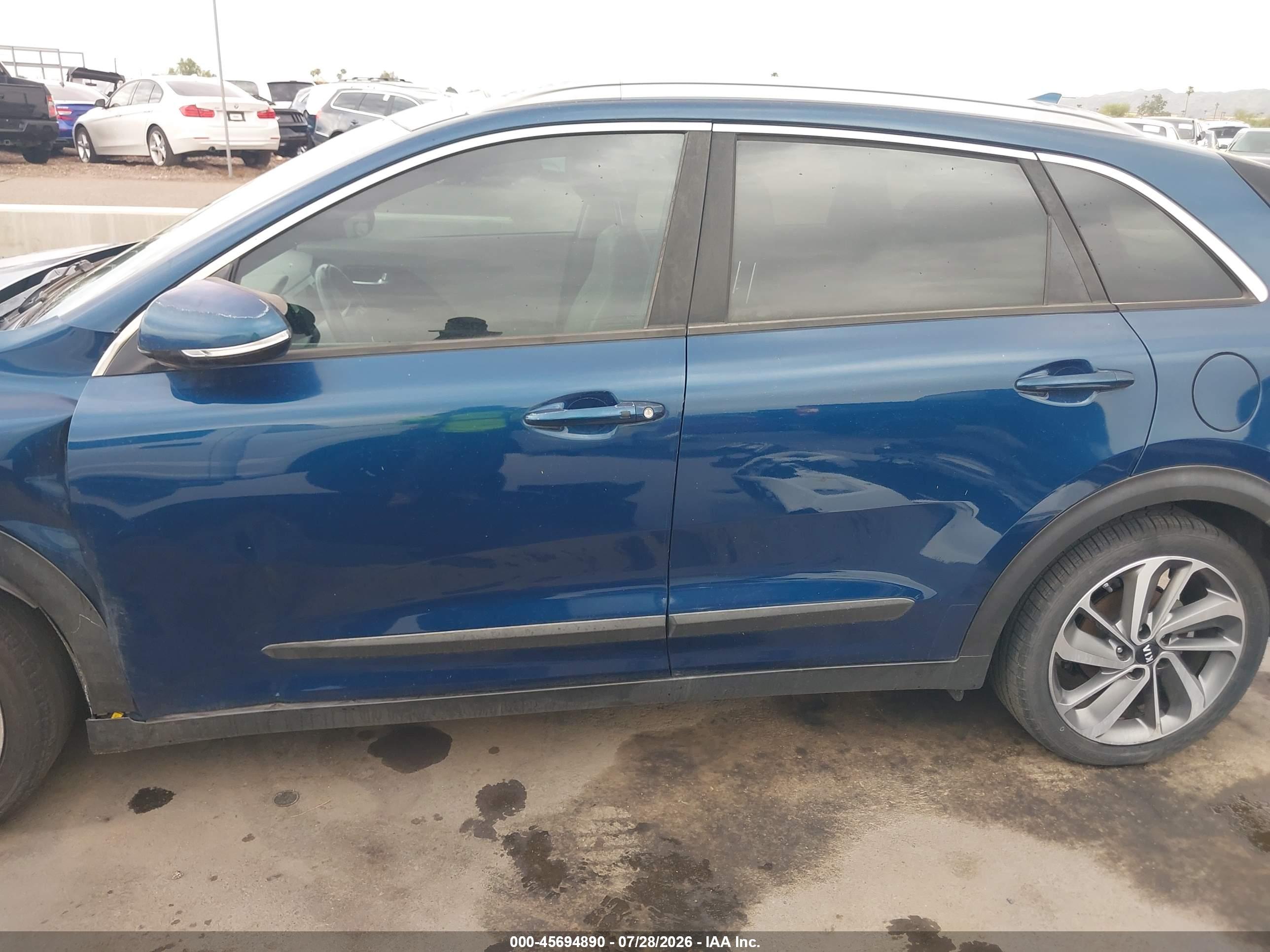 2017 KIA NIRO TOURING