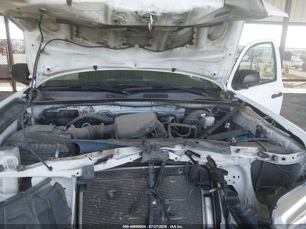 2016 TOYOTA TACOMA SR