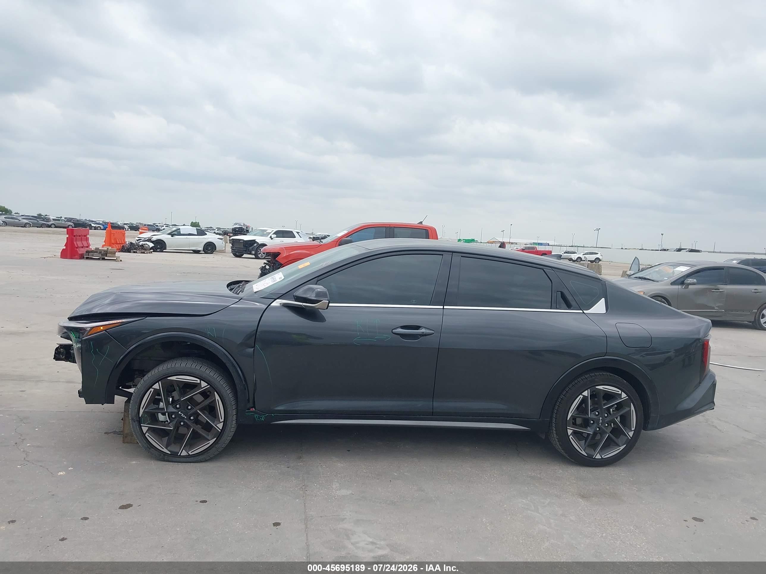 2025 KIA K4 GT-LINE