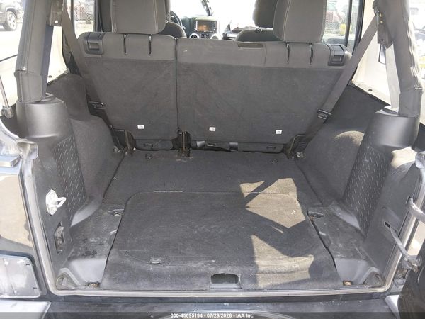 2016 JEEP WRANGLER UNLIMITED SAHARA