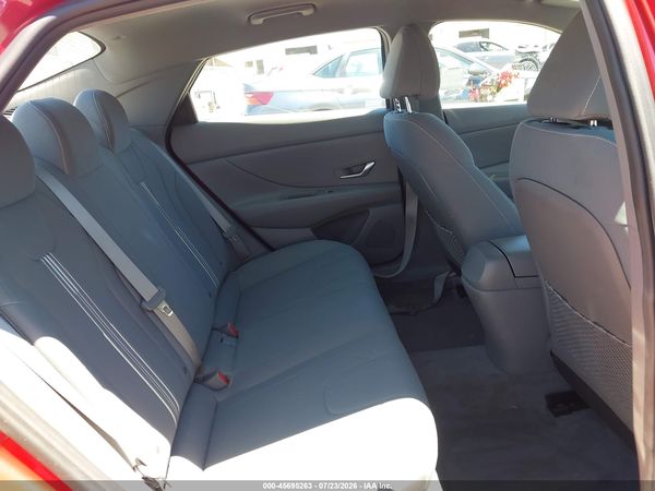 2022 HYUNDAI ELANTRA SEL