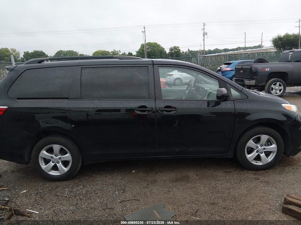 2016 TOYOTA SIENNA LE 8 PASSENGER