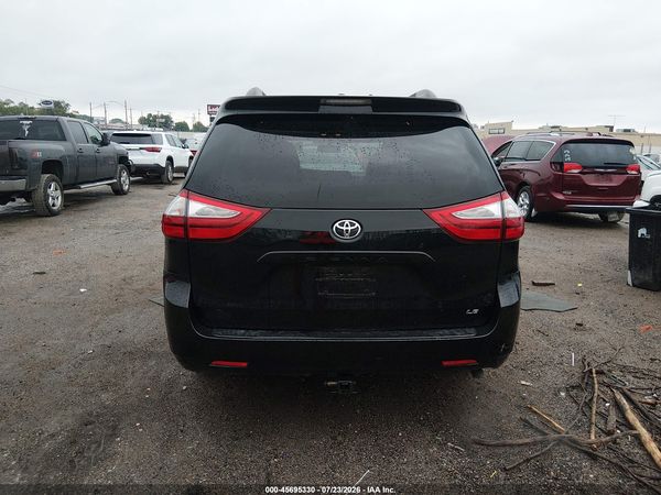 2016 TOYOTA SIENNA LE 8 PASSENGER