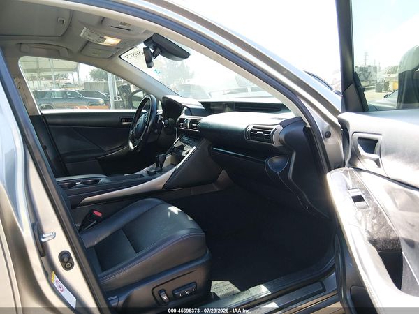 2018 LEXUS IS 300