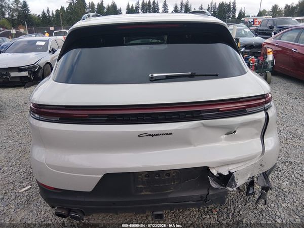 2024 PORSCHE CAYENNE