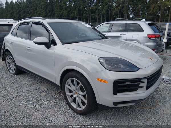 2024 PORSCHE CAYENNE
