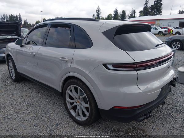 2024 PORSCHE CAYENNE