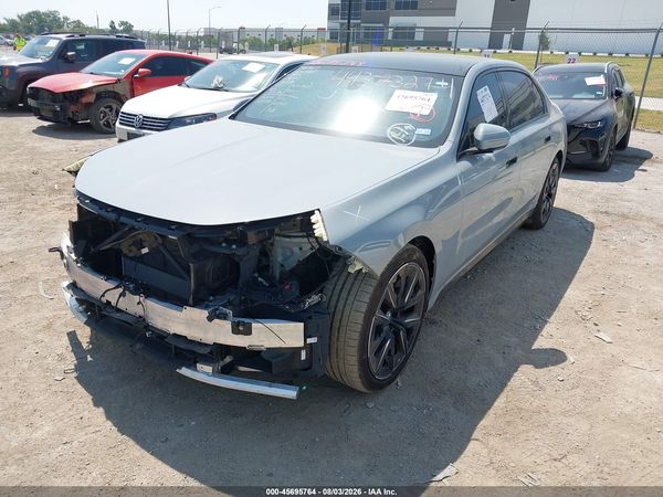 2025 BMW 740I