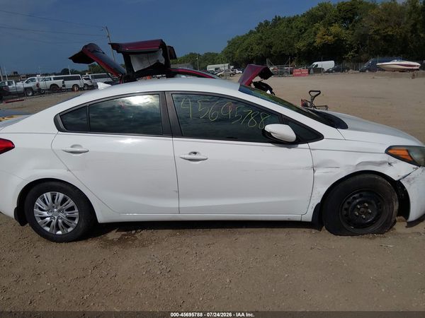 2016 KIA FORTE LX