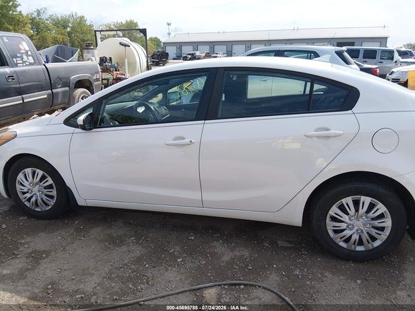 2016 KIA FORTE LX